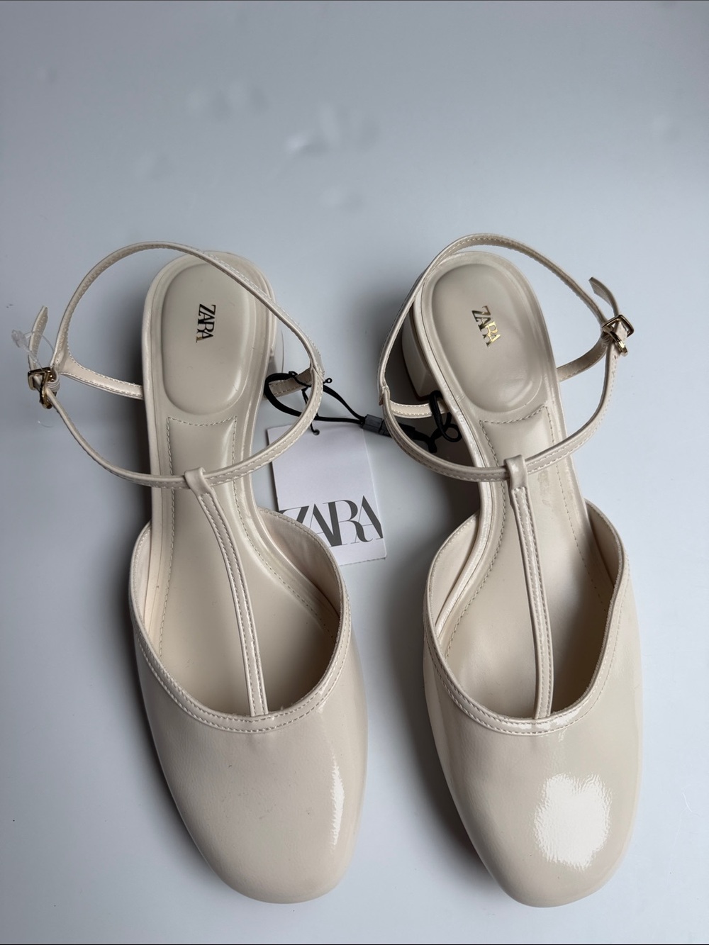 ZARA Cream Patent Leather T-Strap Low Block Heels Size 8 - Picture 3 of 8